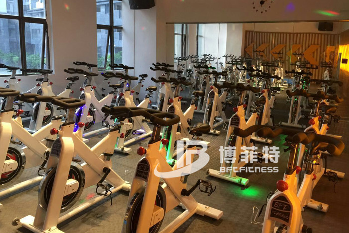 草莓视频APP在线下载健身器材