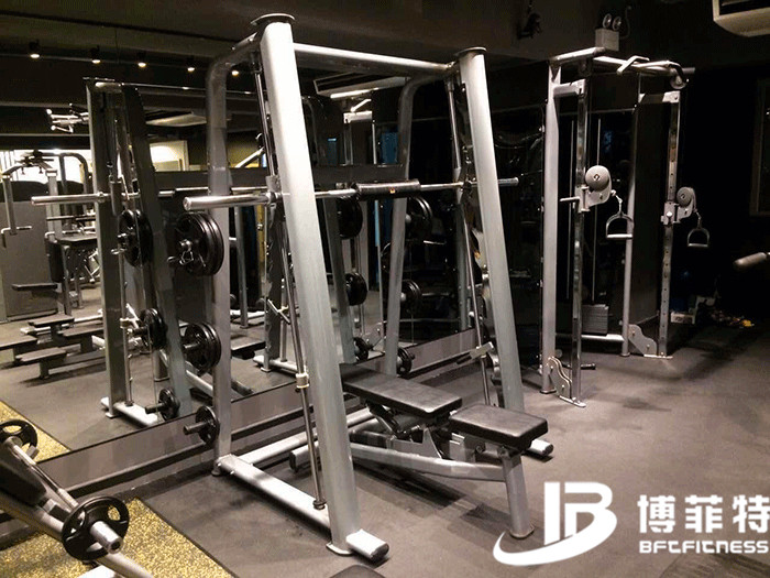 草莓视频APP在线下载健身器材案例 香港客戶的健身房圖片