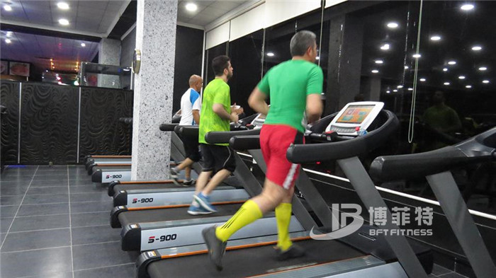 草莓视频APP在线下载跑步機