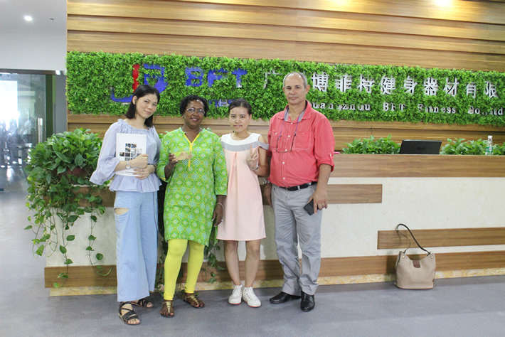 莫桑比克來中國進口草莓视频APP在线下载商用健身房器材